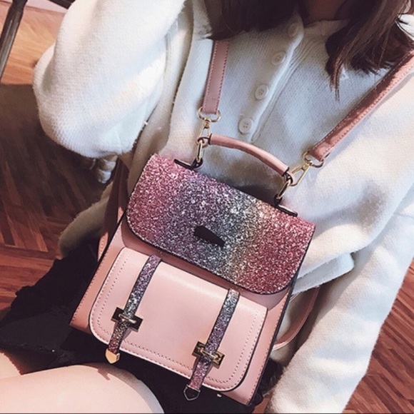 🎉HOST PICK🎉🆕Silver Sequin Backpack/Purse - Picture 2 of 5